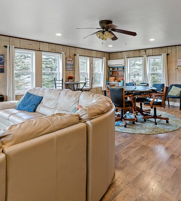 Big Blue Cabin Cozy Retreat