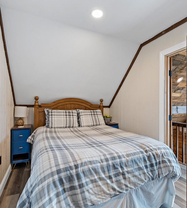 Big Blue Cabin Cozy Retreat